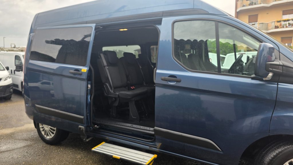FORD Transit Custom 340 2.0 EcoBl. 130aut. PL-TA 9posti disabili - 2