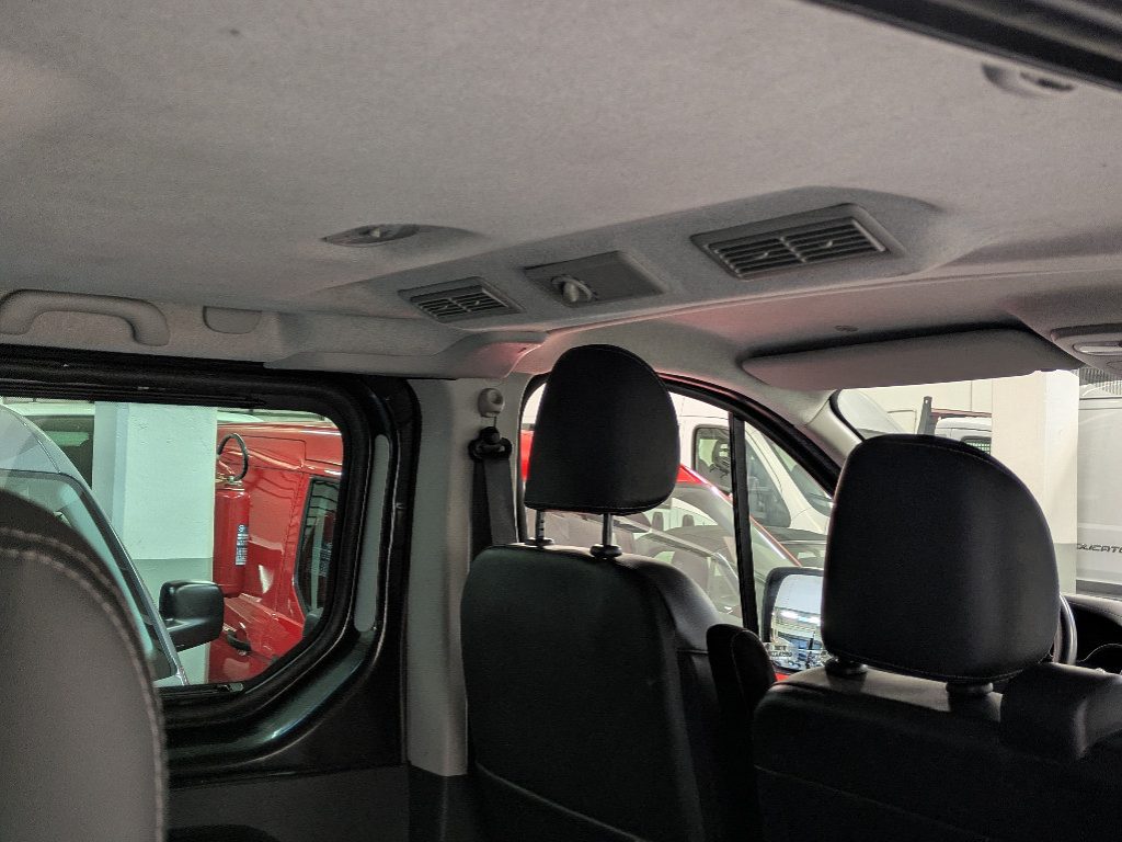 RENAULT Trafic T29 1.6 dCi 125CV  PL-TN Intens trasporto disabili - 13