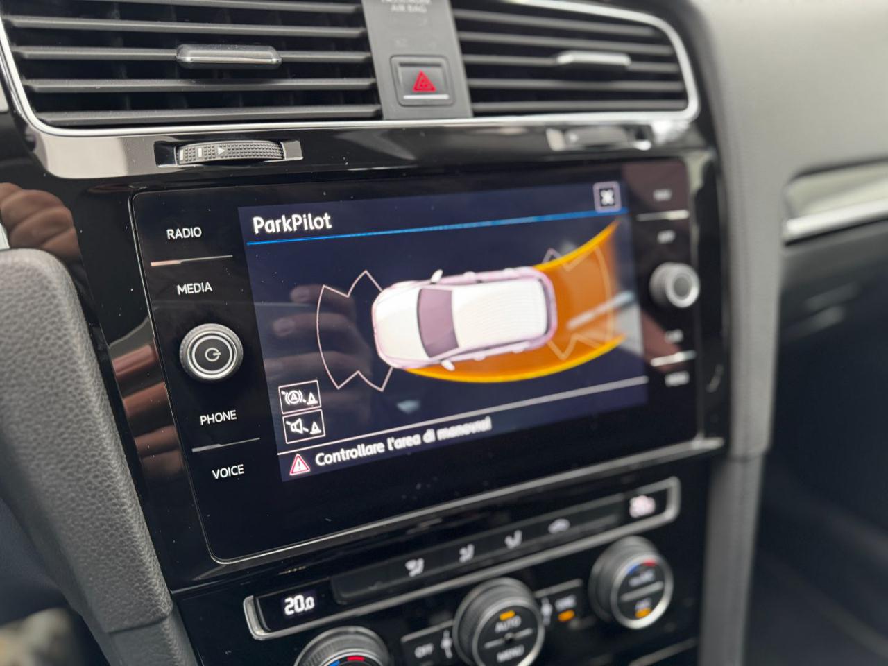 VOLKSWAGEN Golf 1.6 TDI 115 CV DSG Highline BlueMotion Tech. - 32