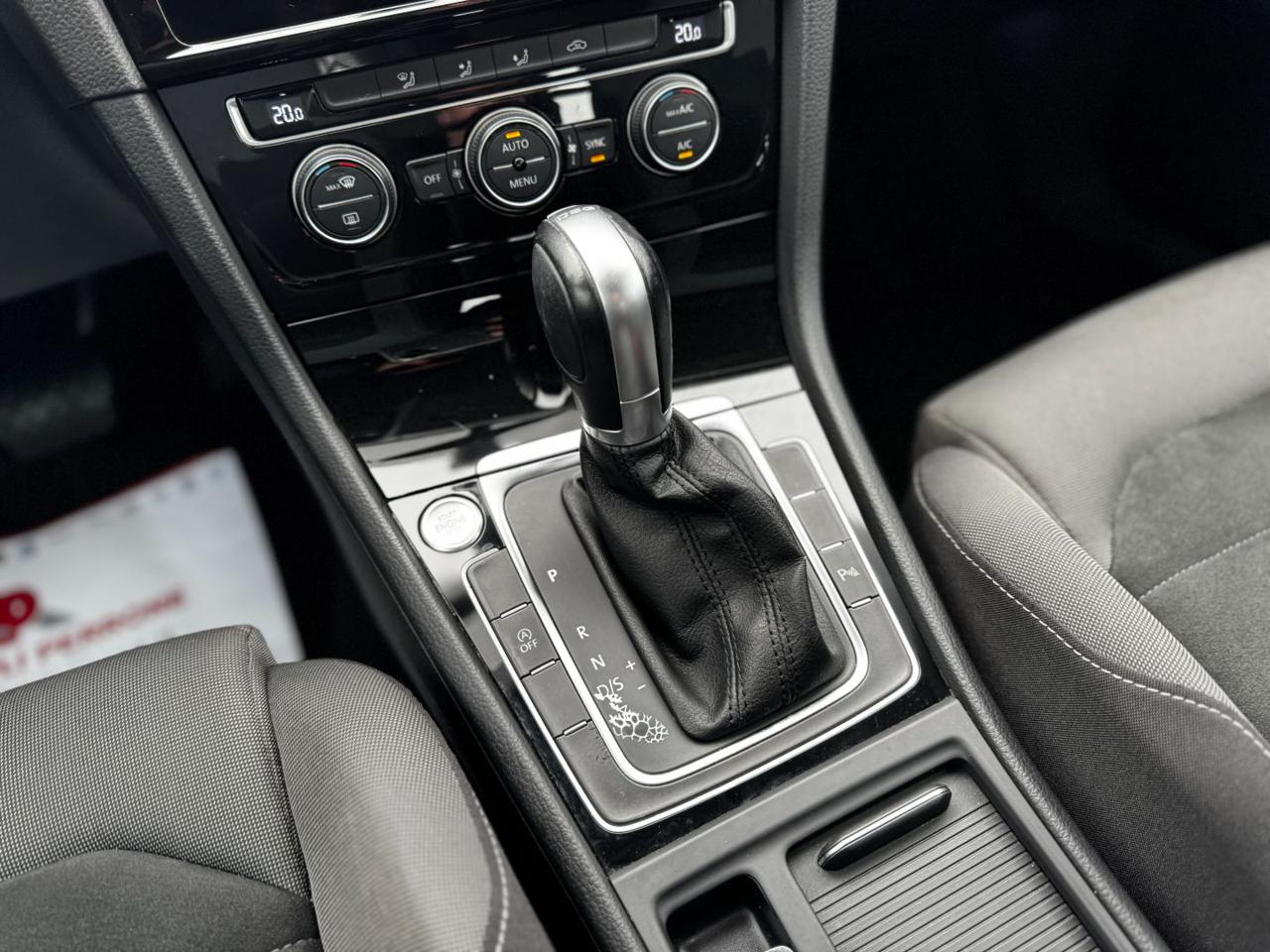 VOLKSWAGEN Golf 1.6 TDI 115 CV DSG Highline BlueMotion Tech. - 18