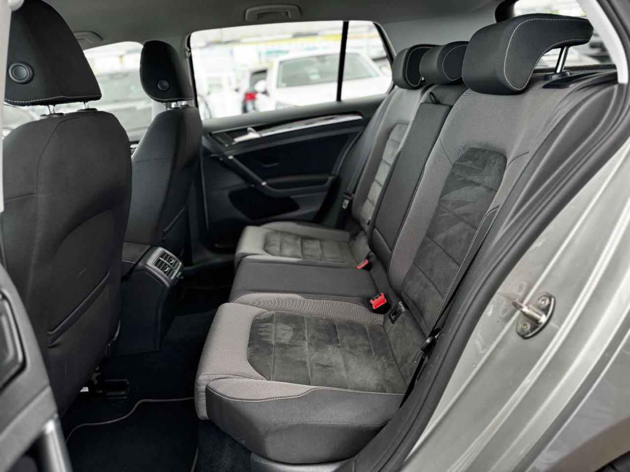 VOLKSWAGEN Golf 1.6 TDI 115 CV DSG Highline BlueMotion Tech. - 13