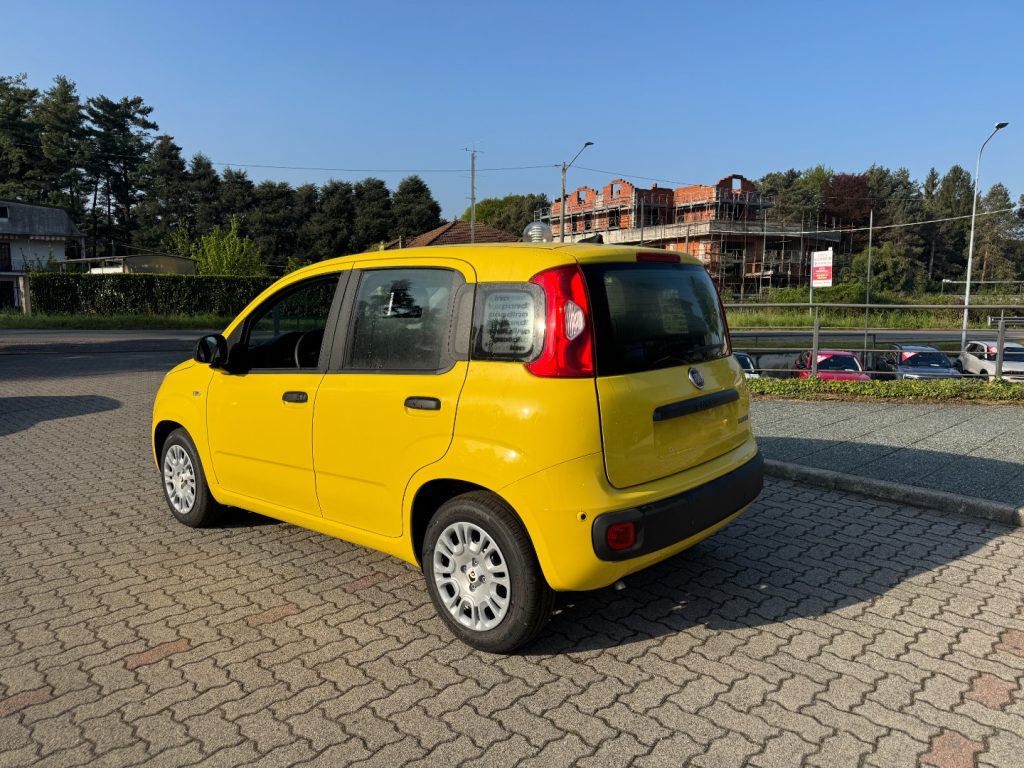 FIAT Panda 1.0 FireFly S&S Hybrid ICON+5posti KM0 PROMO - 3