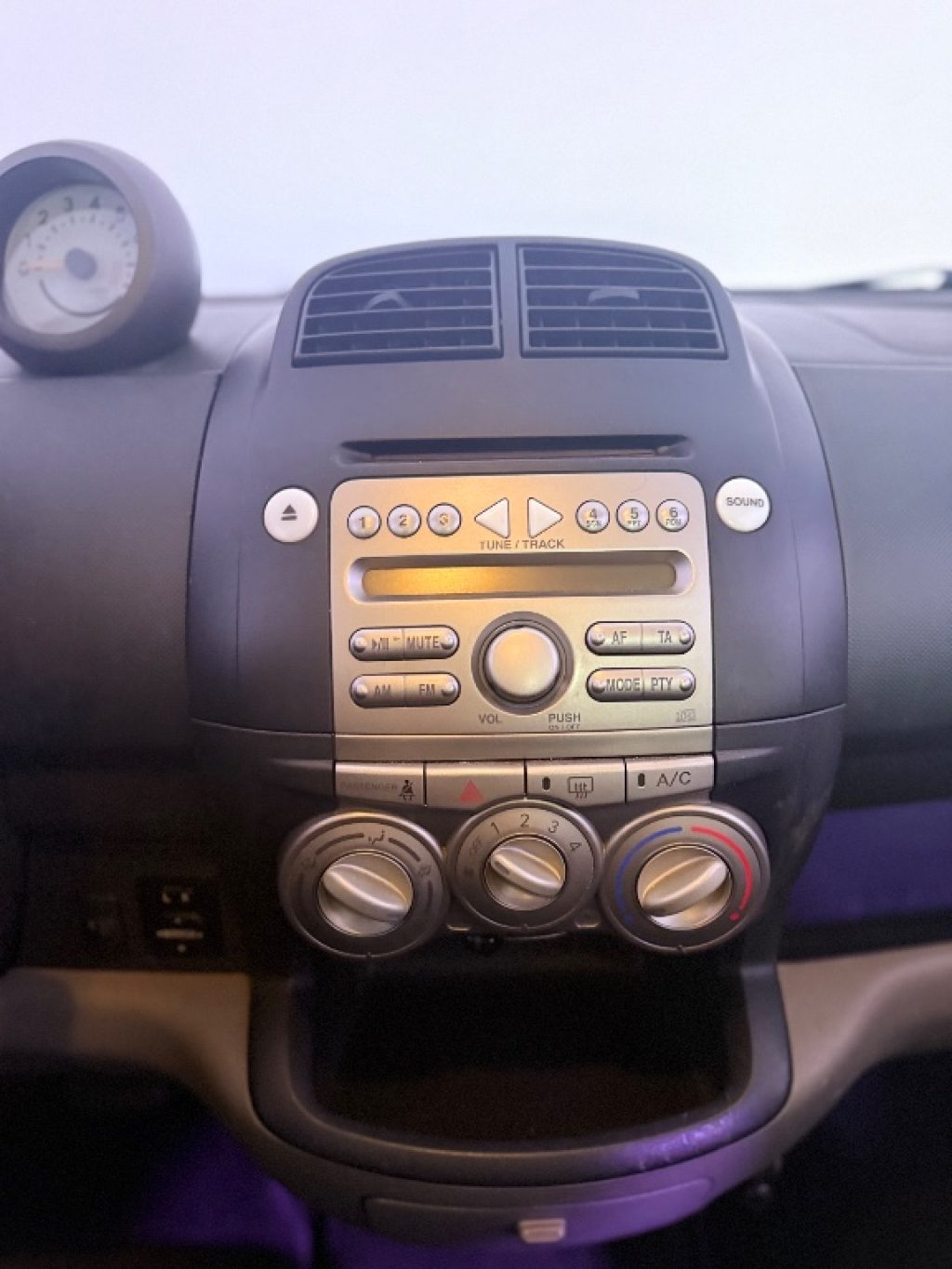 DAIHATSU Sirion 1.3 16V aut. Kaori - 16