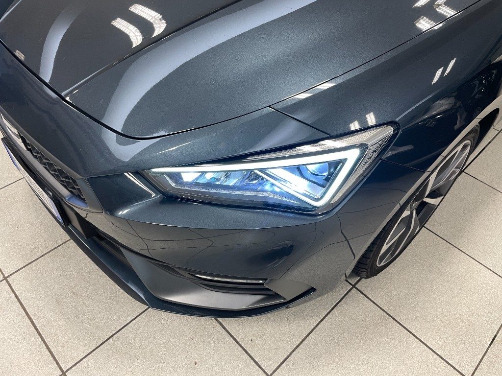 SEAT Leon 2.0 TDI 150 CV DSG 5p. FR - 4