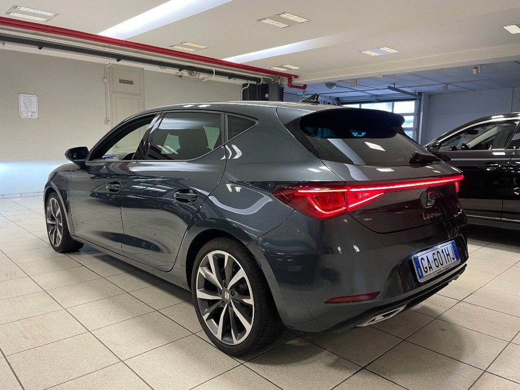 SEAT Leon 2.0 TDI 150 CV DSG 5p. FR - 7