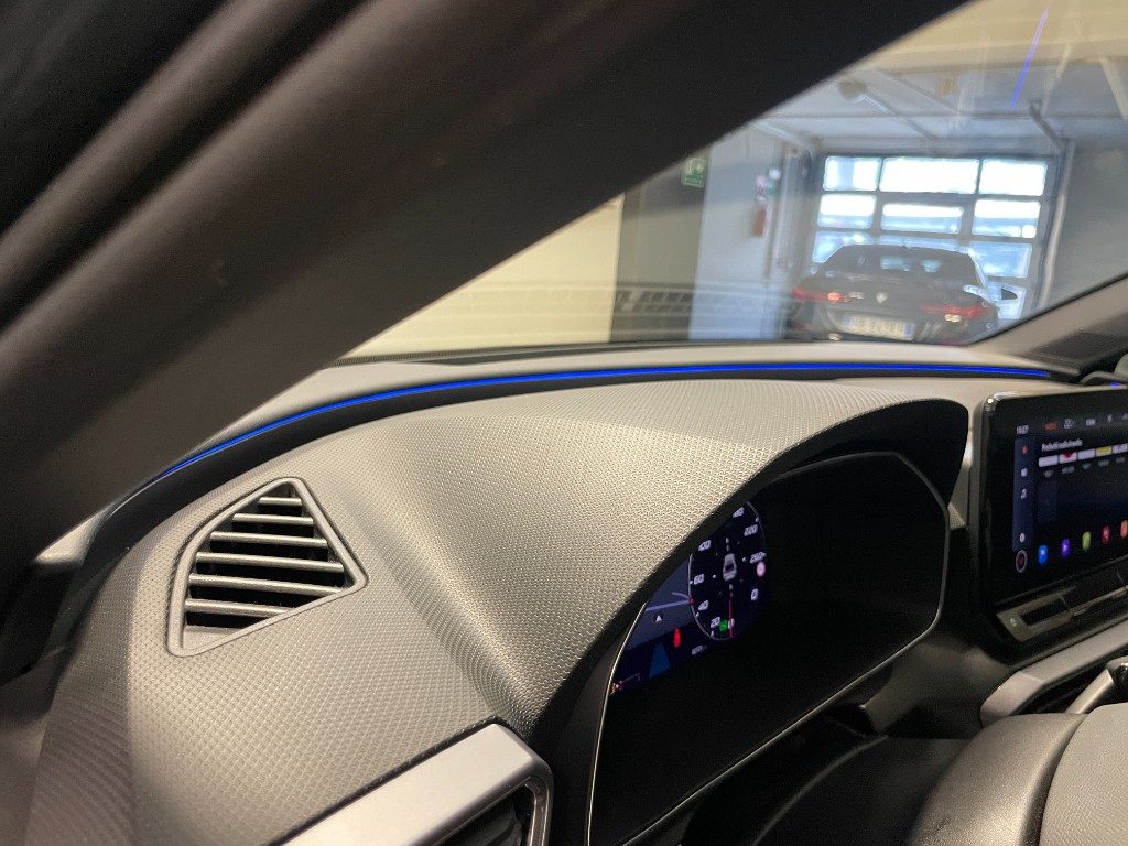 SEAT Leon 2.0 TDI 150 CV DSG 5p. FR - 20