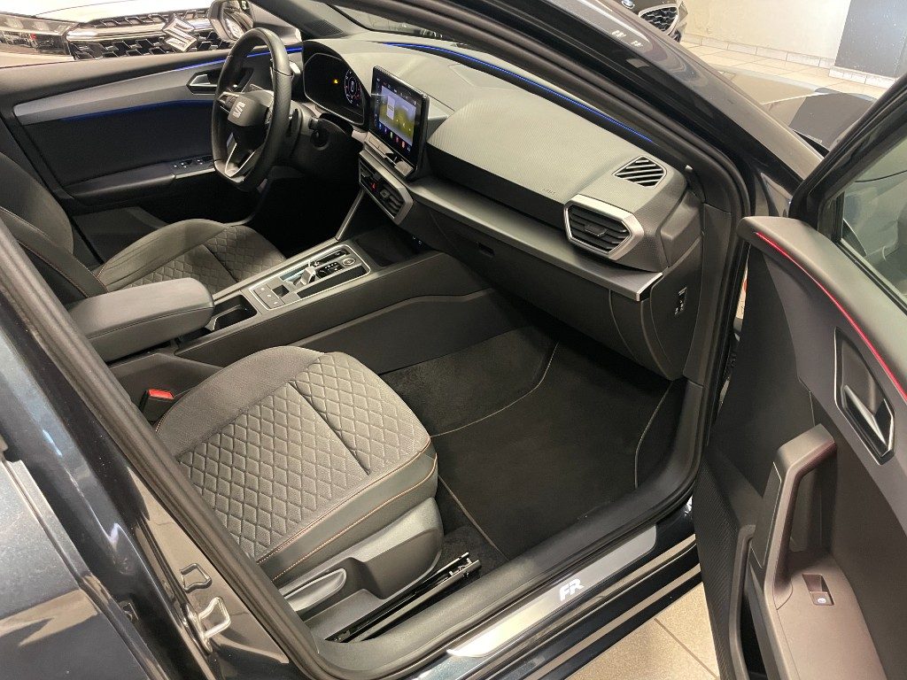 SEAT Leon 2.0 TDI 150 CV DSG 5p. FR - 9