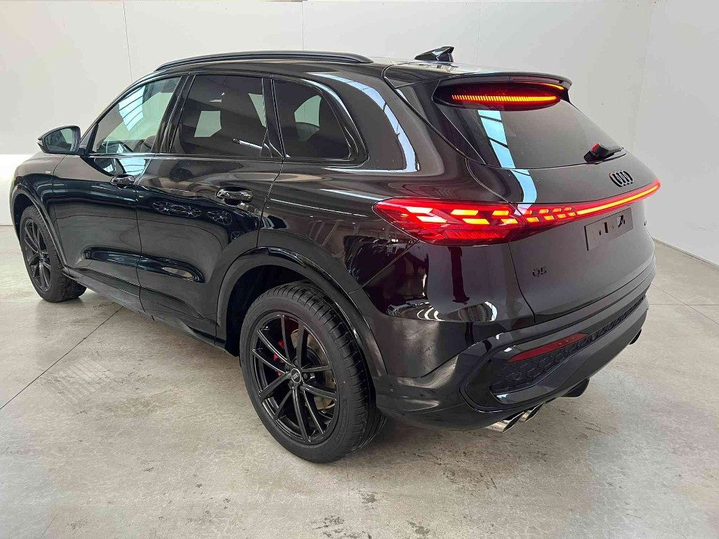 AUDI Q5 40 TDI 204 CV quattro S tronic S line plus - 2