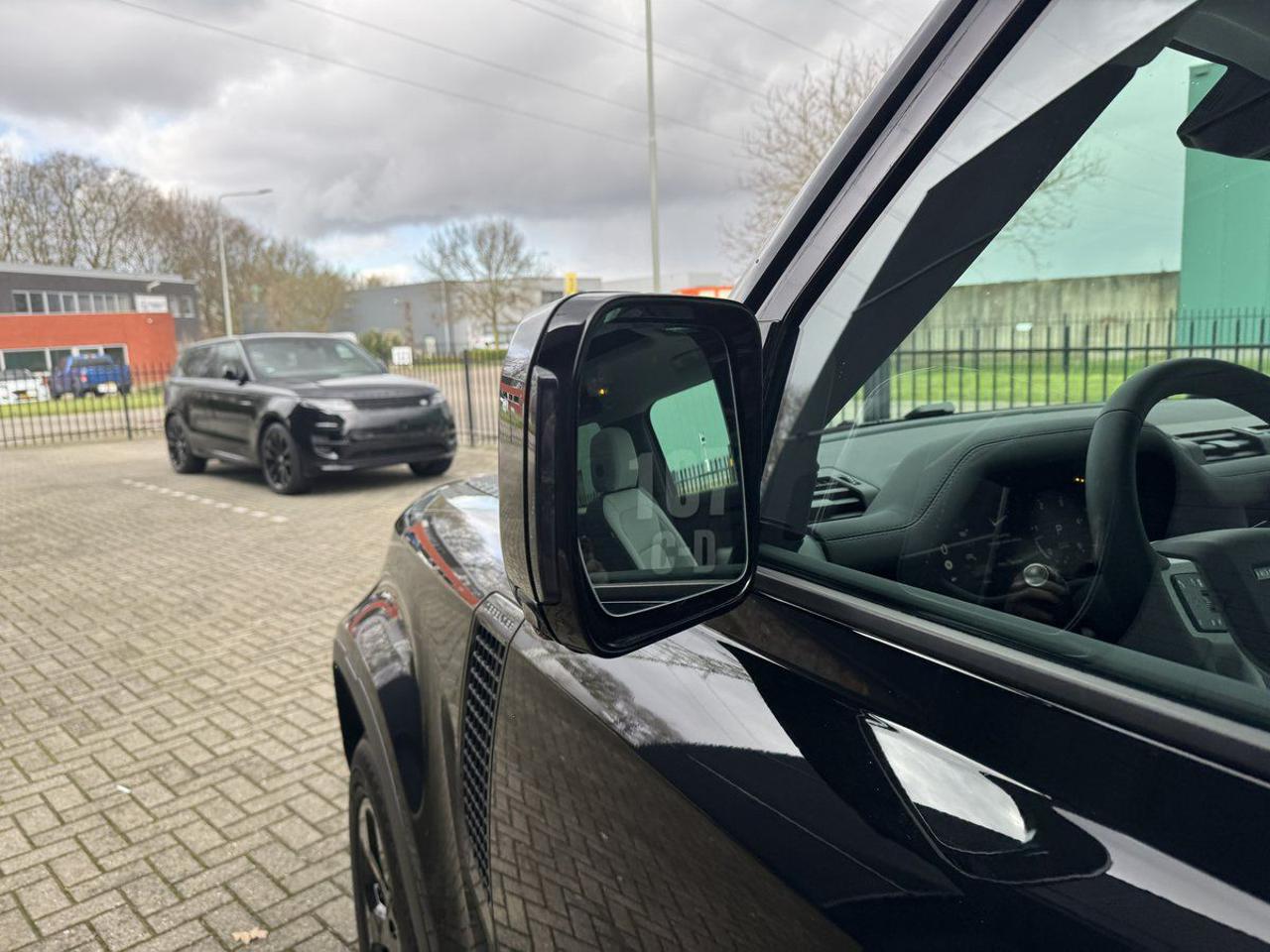 LAND ROVER Defender 90 3.0D I6 200 CV AWD Auto S - 22