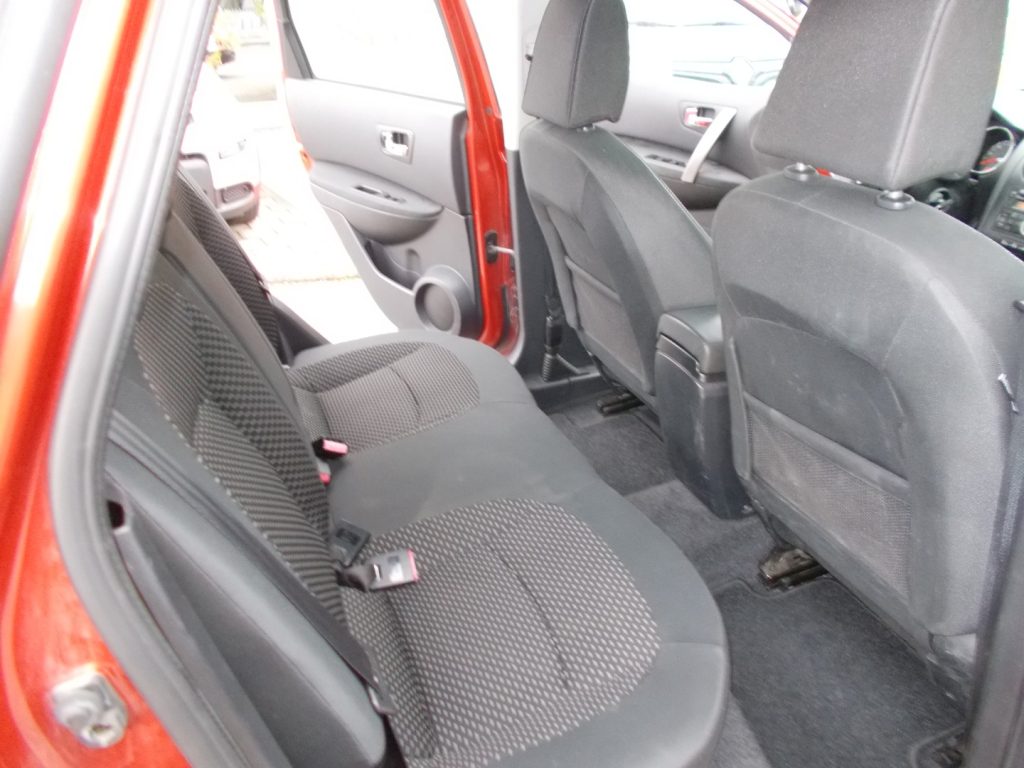 NISSAN Qashqai 1.5 dCi Tekna - 11