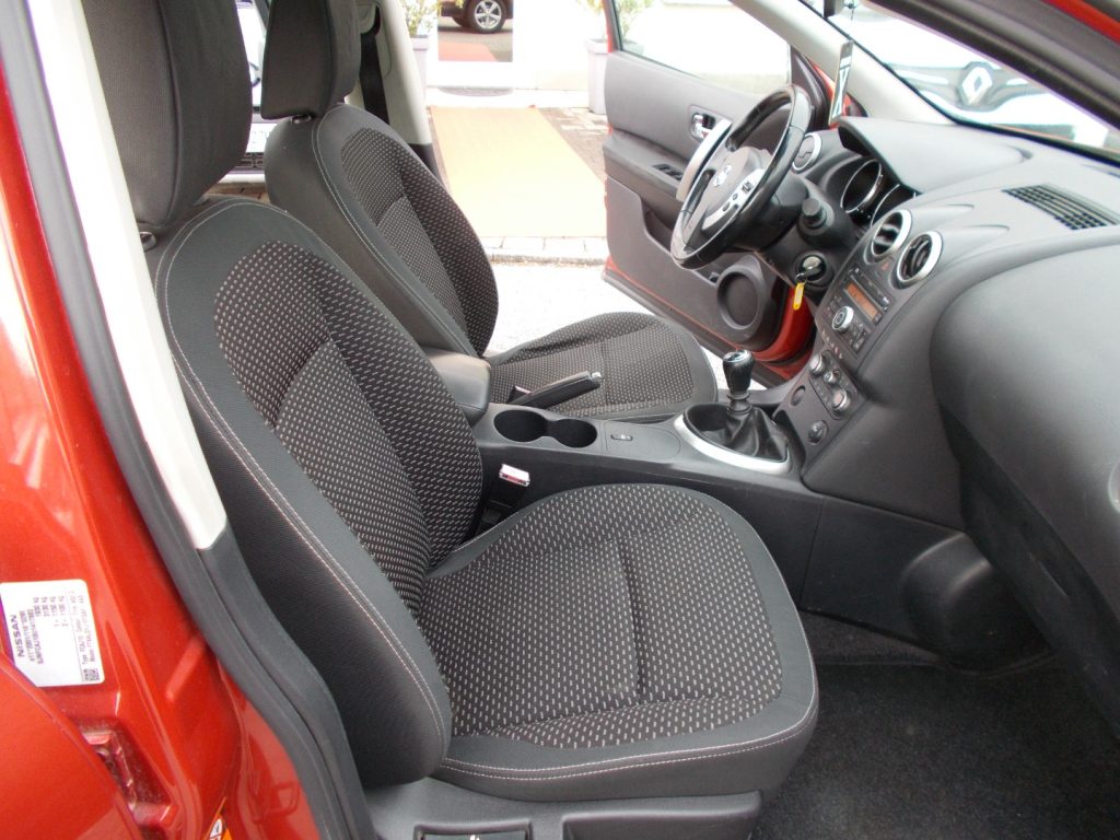 NISSAN Qashqai 1.5 dCi Tekna - 12