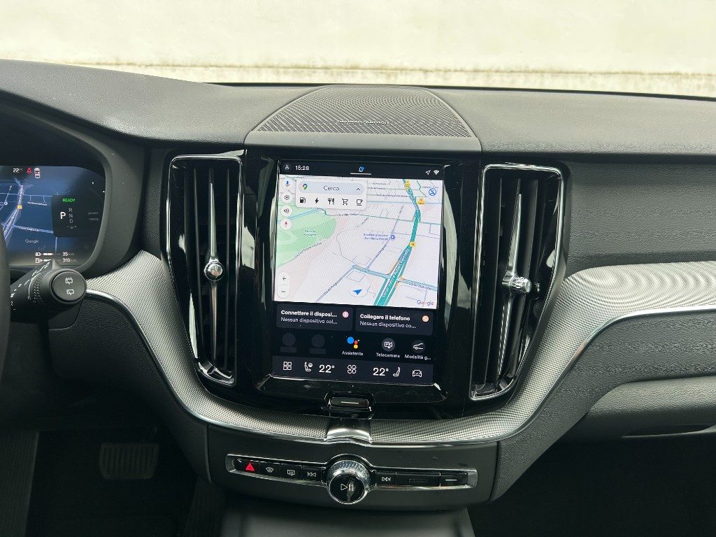 VOLVO XC60 T6 Plug-in hybrid AWD automatico Plus Dark - Grid Foto 12