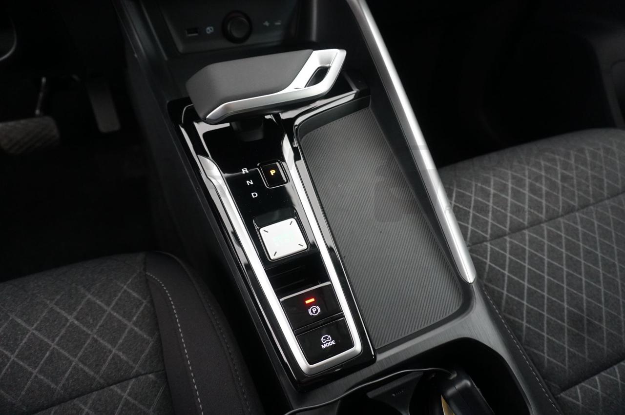 MG ZS HYBRID+ COMFORT - 13