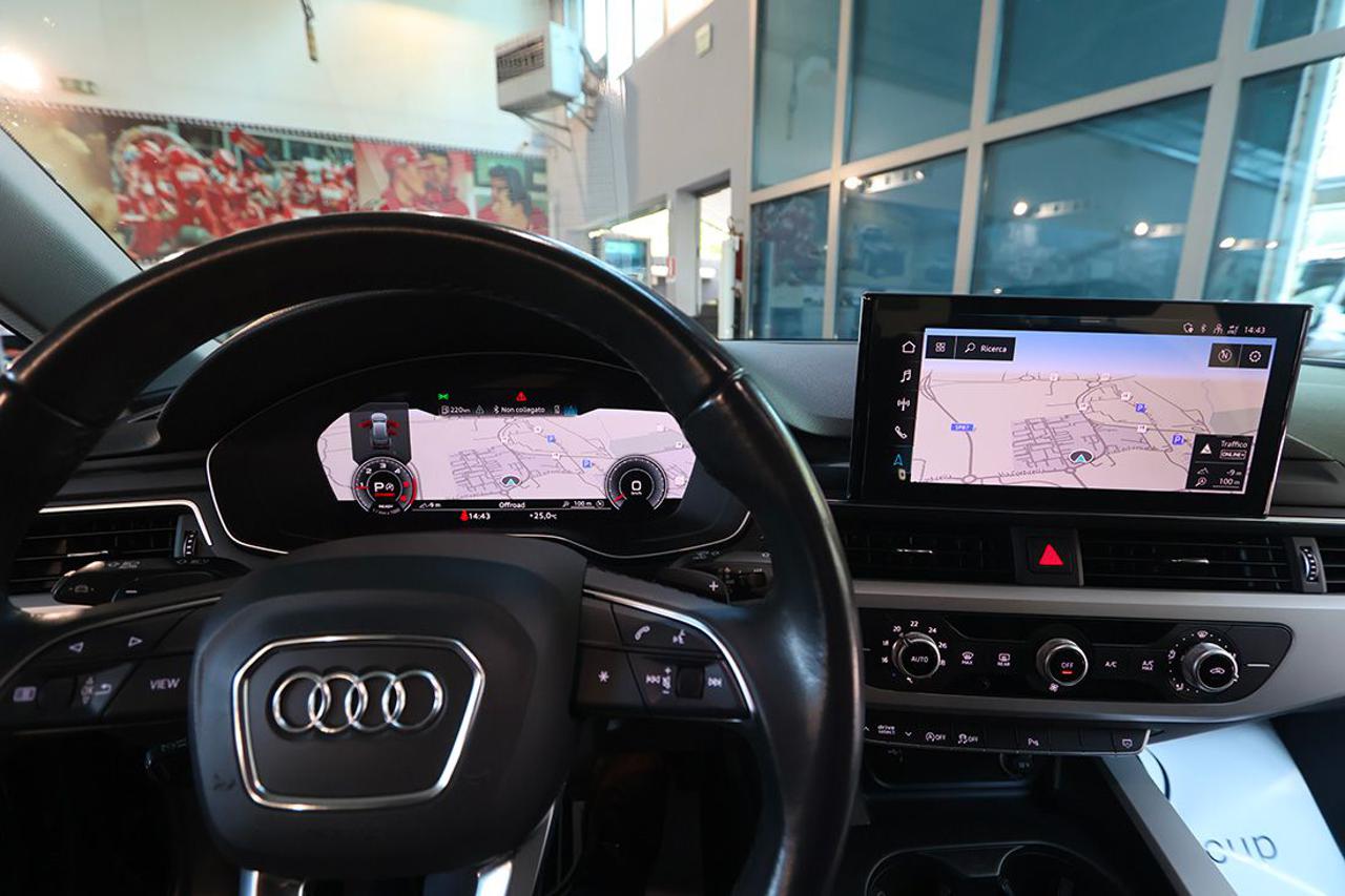 AUDI A4 40 TDI Avant Quattro S-Tronic Business - 32