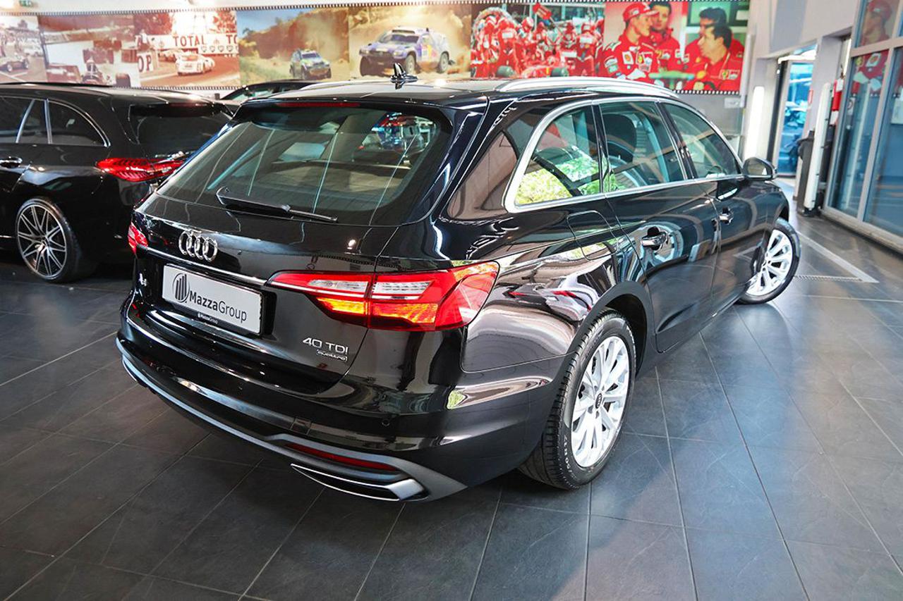 AUDI A4 40 TDI Avant Quattro S-Tronic Business - 9