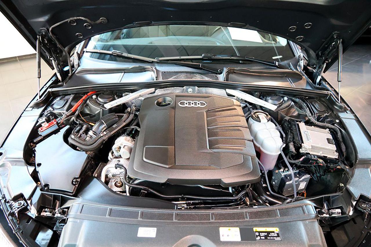 AUDI A4 40 TDI Avant Quattro S-Tronic Business - 11