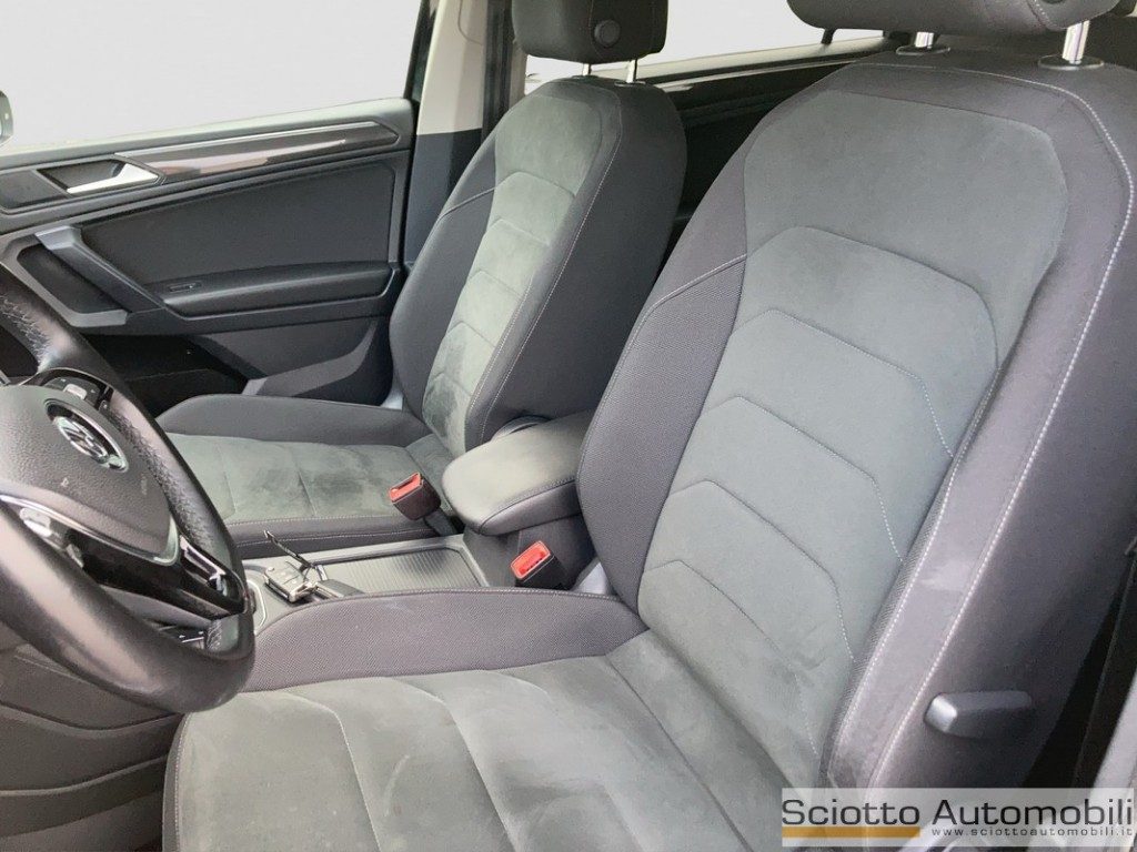 VOLKSWAGEN Tiguan Allspace 2.0 TDI SCR DSG Business BMT - 9