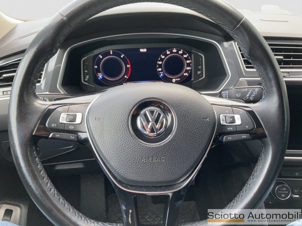 VOLKSWAGEN Tiguan Allspace 2.0 TDI SCR DSG Business BMT - 10