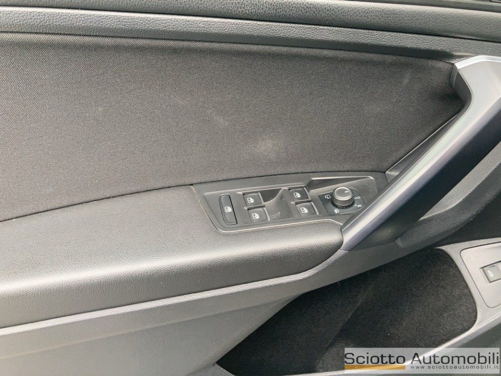 VOLKSWAGEN Tiguan Allspace 2.0 TDI SCR DSG Business BMT - 12