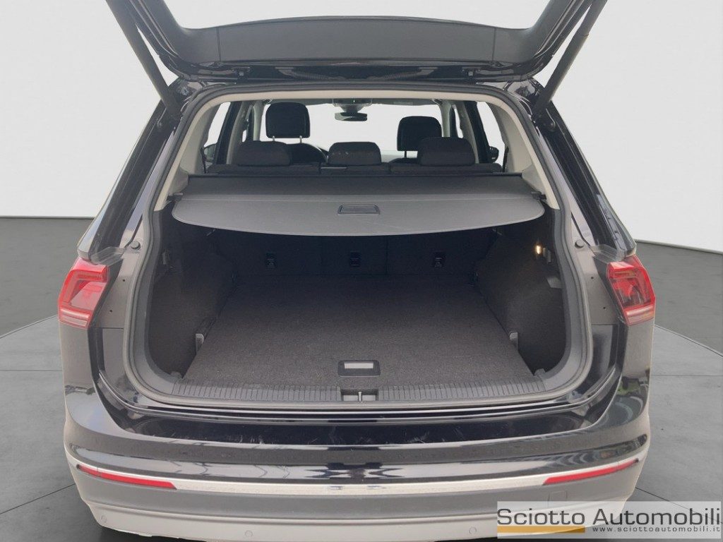 VOLKSWAGEN Tiguan Allspace 2.0 TDI SCR DSG Business BMT - 17
