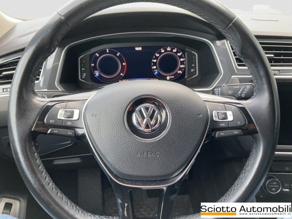VOLKSWAGEN Tiguan Allspace 2.0 TDI SCR DSG Business BMT - 10