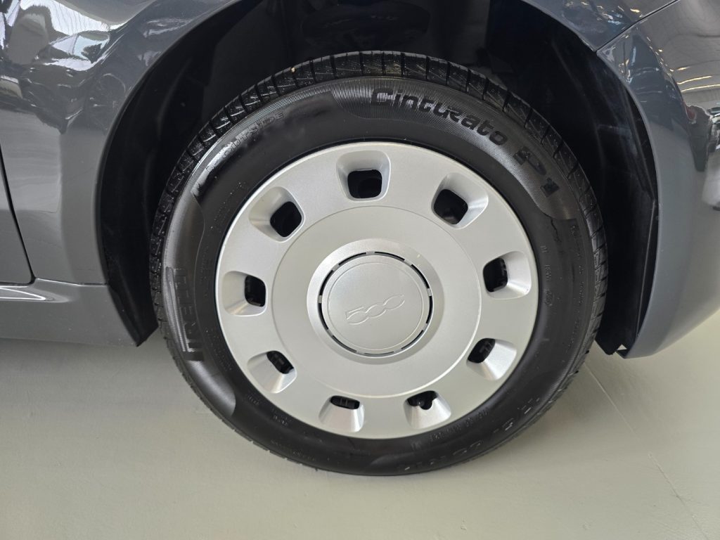 FIAT 500 C 1.0 Hybrid Cult - 26