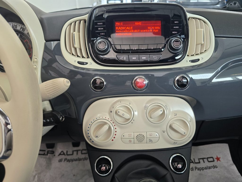 FIAT 500 C 1.0 Hybrid Cult - 17