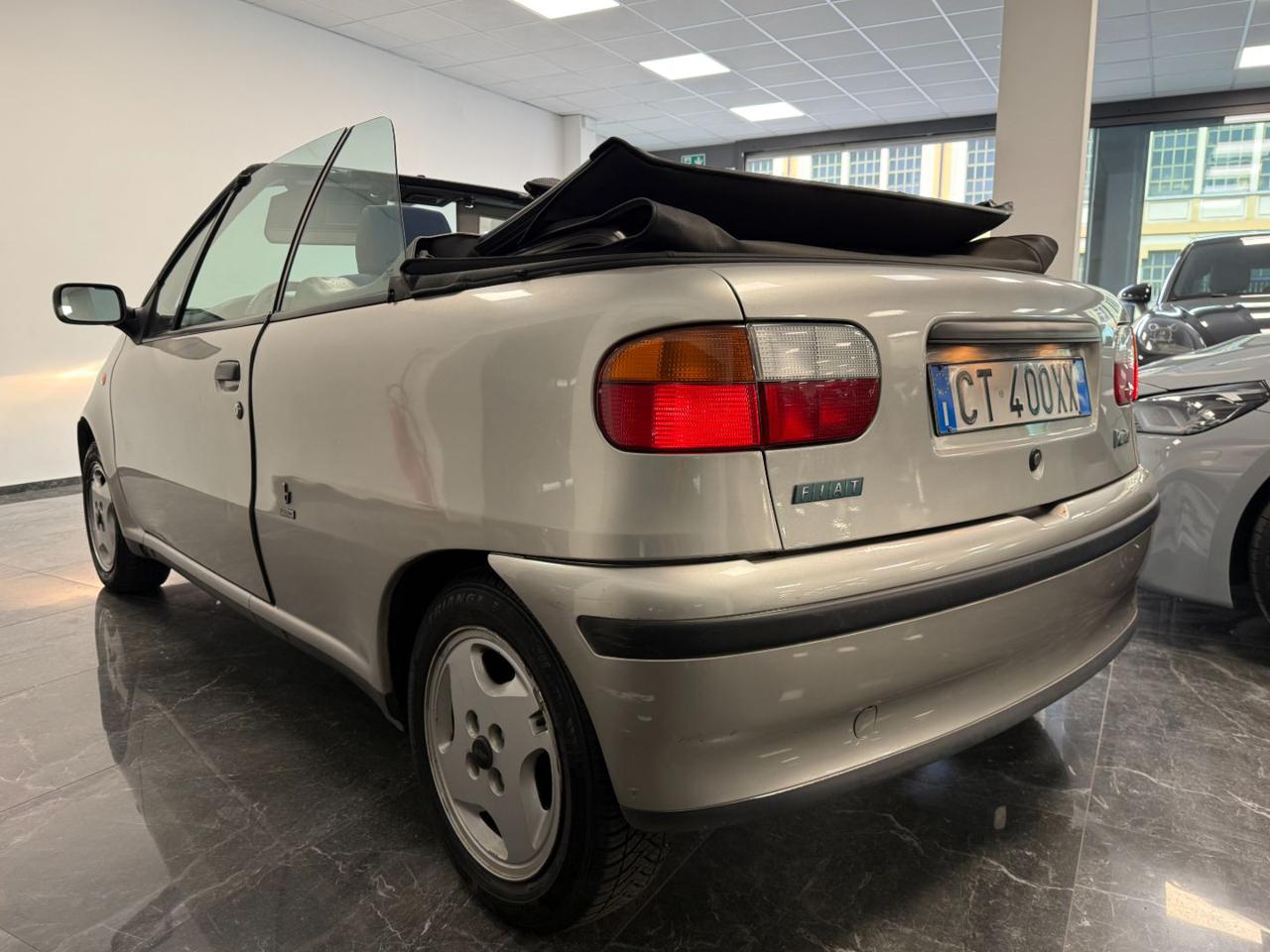 Fiat Punto 1ª serie 60 cat Cabrio 2000 - foto 4