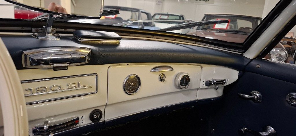 MERCEDES-BENZ 190 SL ***ASI TARGA ORO***BIANCA con PELLE BLU - 28