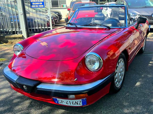 ALFA ROMEO Spider Rosso pastello