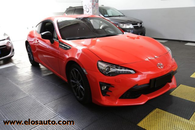 TOYOTA GT86 Orange pastello