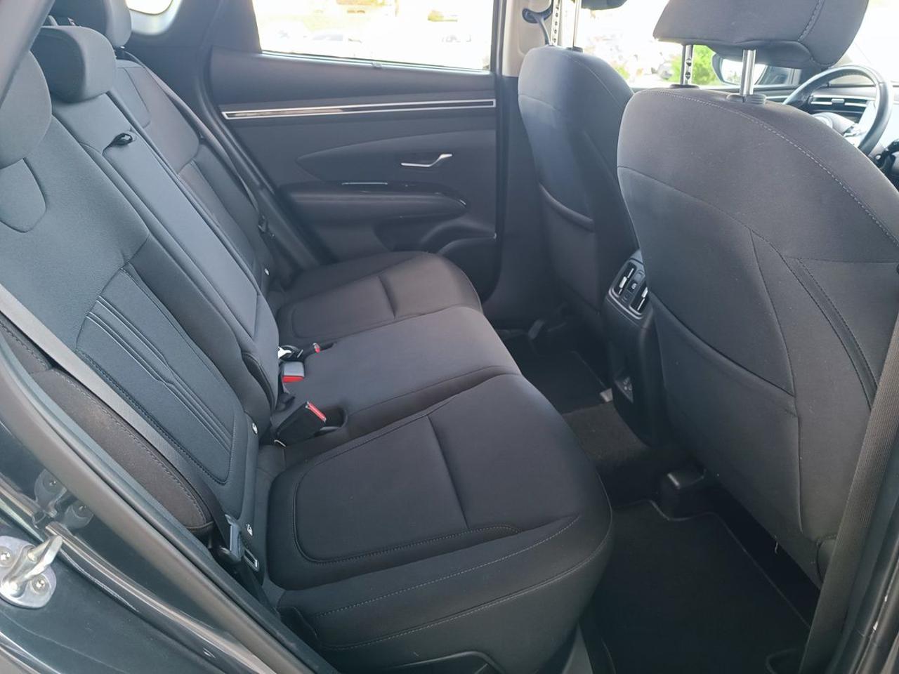 HYUNDAI Tucson 1.6 CRDI 48V DCT Exellence - 11