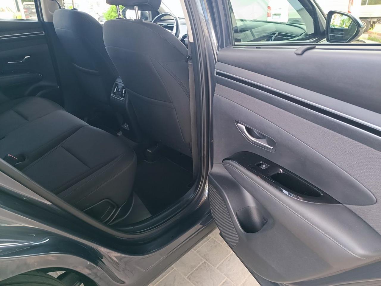 HYUNDAI Tucson 1.6 CRDI 48V DCT Exellence - 12