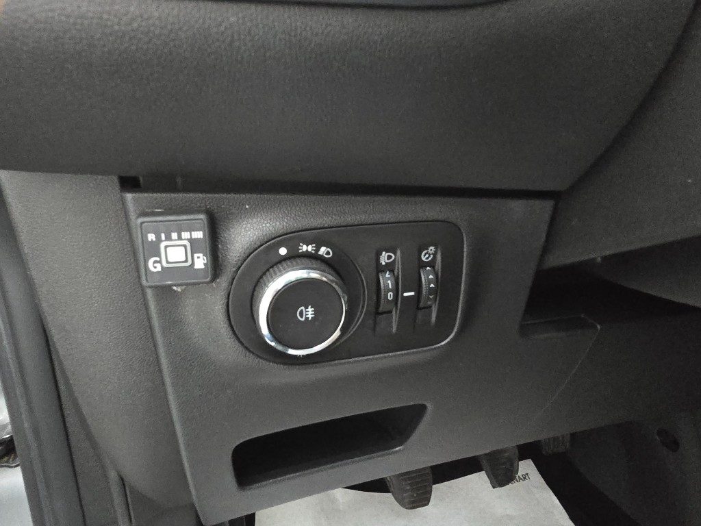 OPEL Corsa 1.4 90CV GPL Tech 5 porte n-Joy - 16