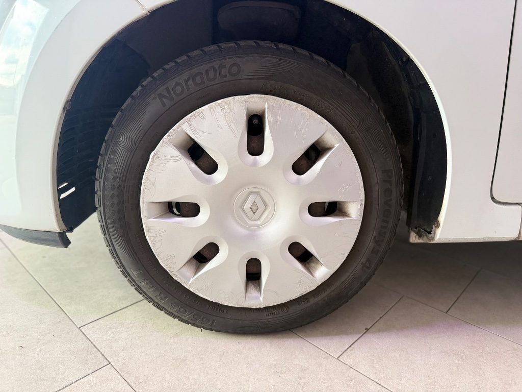 RENAULT Twingo 1.2 8V Le Iene - 4