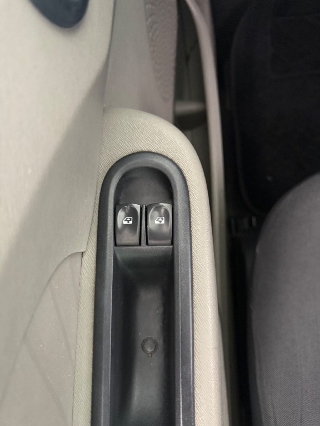 RENAULT Twingo 1.2 8V Le Iene - 16