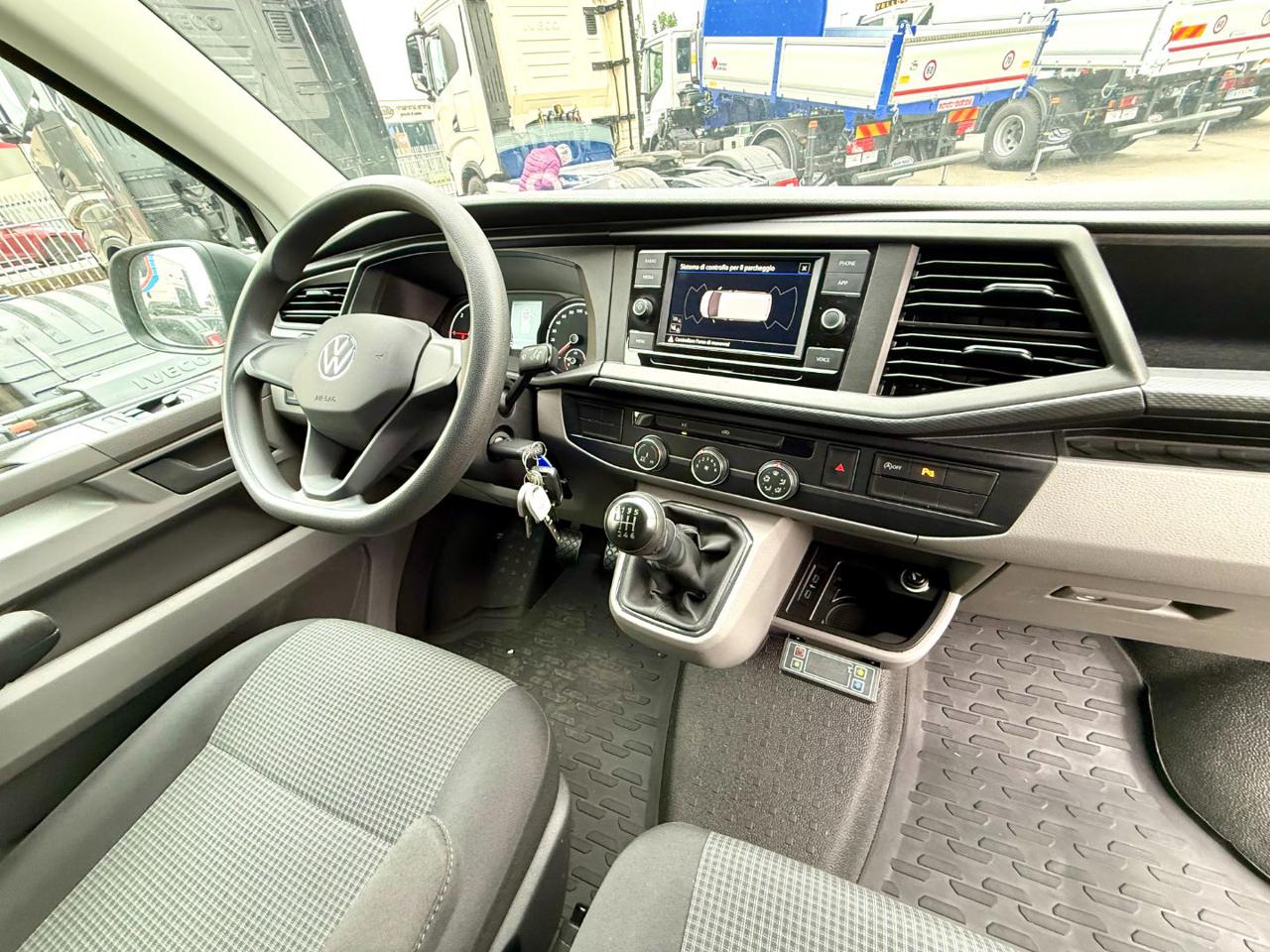 VOLKSWAGEN TRANSPORTER  T6.1 4MOTION - 14