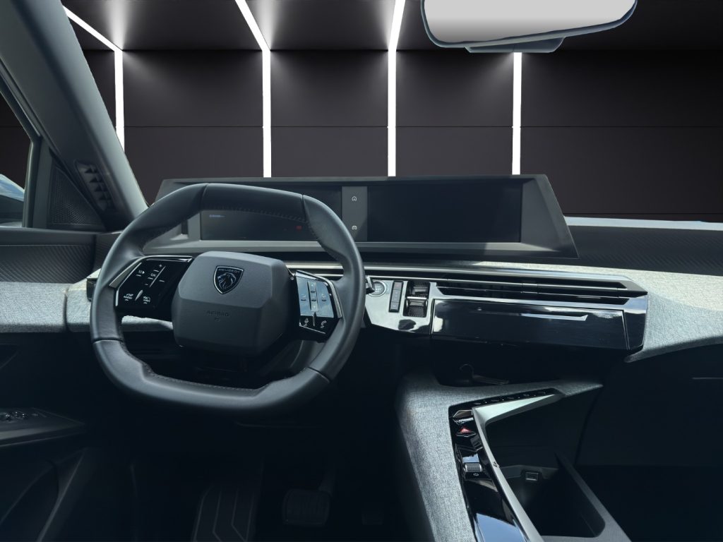 PEUGEOT 5008 Hybrid 136 e-DCS6 Allure Pack - 14