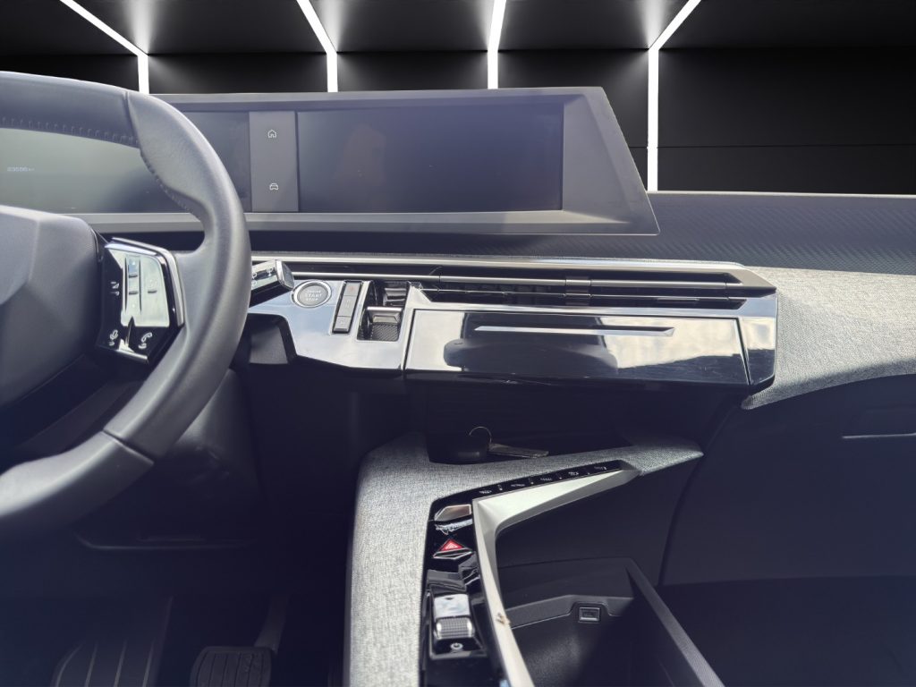 PEUGEOT 5008 Hybrid 136 e-DCS6 Allure Pack - 15
