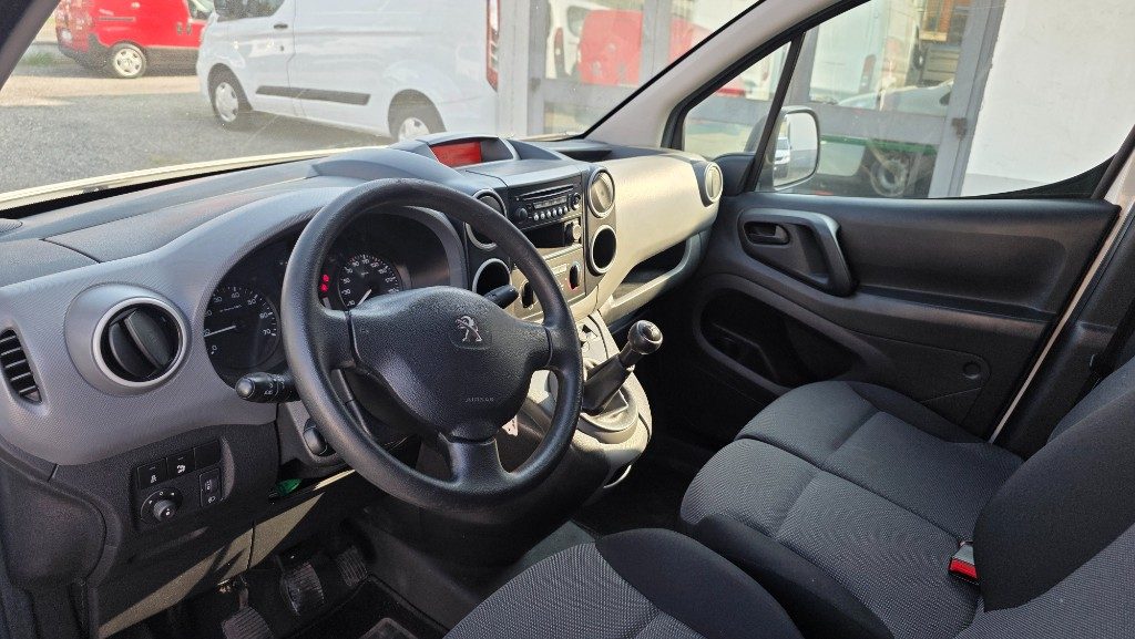 PEUGEOT Partner BlueHDi 100 L1 Furgone Premium 3posti - 10