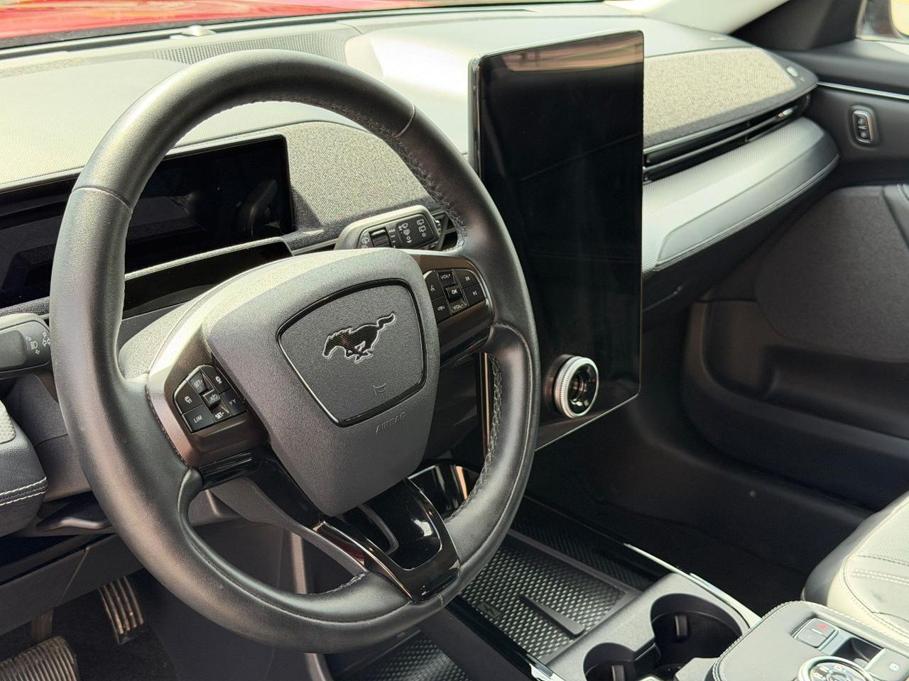 FORD Mustang Mach-E Standard Range 269 CV - 11