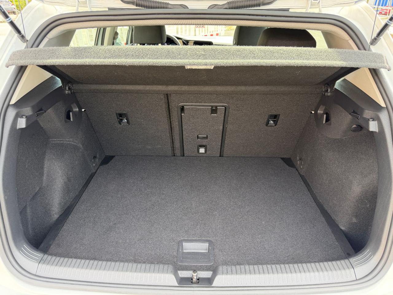 VOLKSWAGEN Golf 1.0 eTSI EVO DSG Life - 16