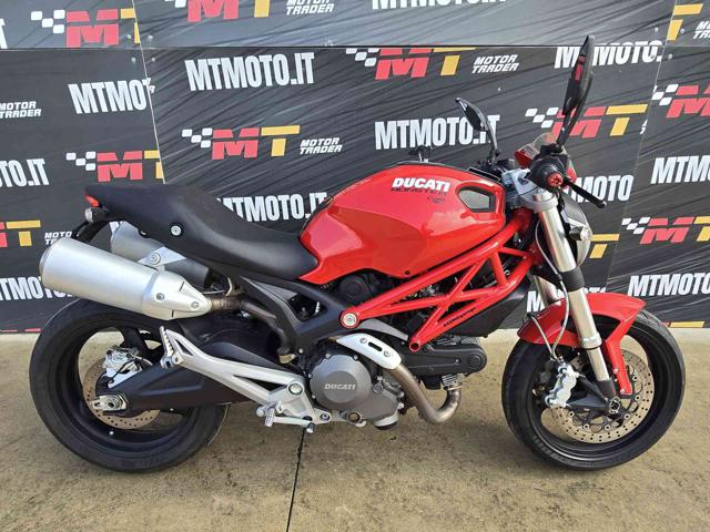 DUCATI Monster 696 Rosso metallizzato