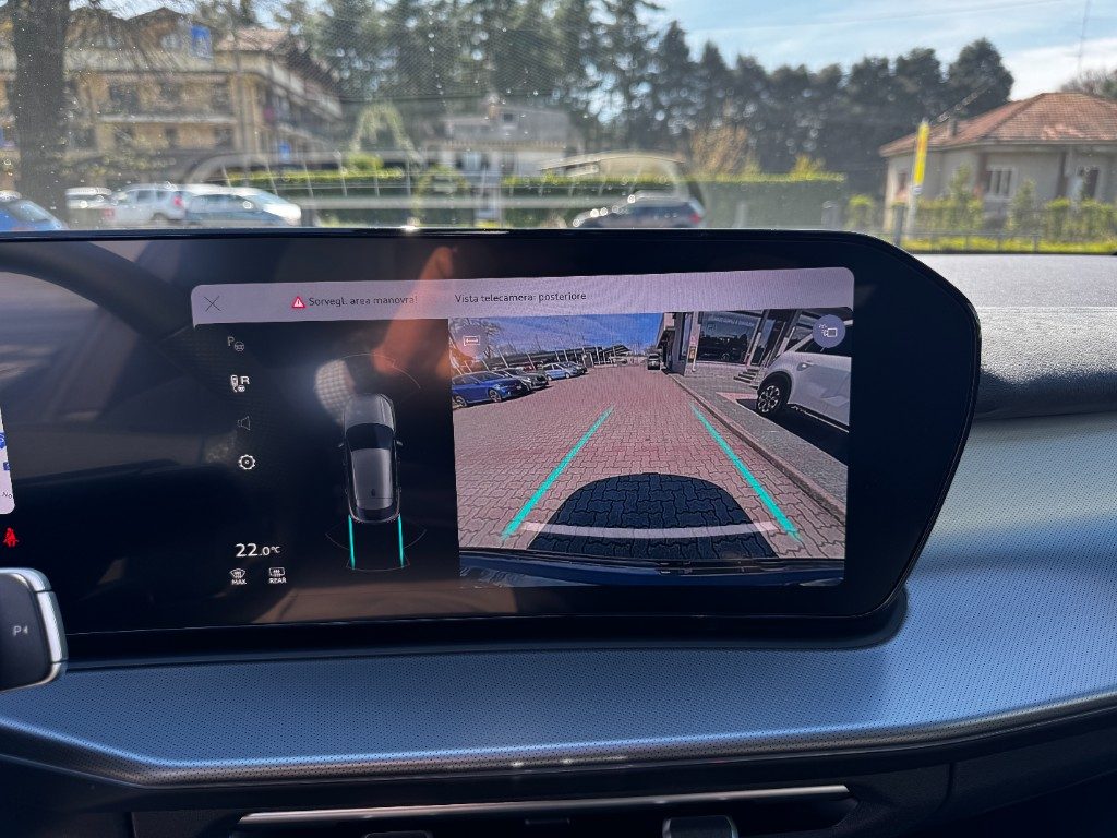 AUDI Q3 SPB TDI Stronic SLine Black edition+TETTO+20+LED - 11