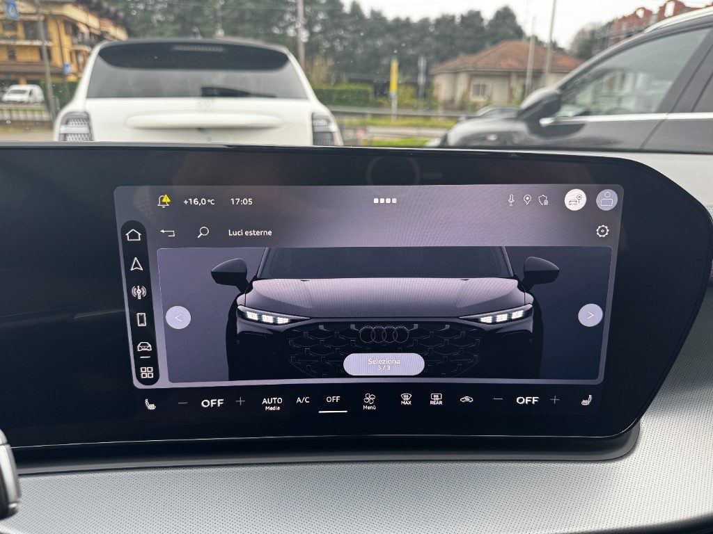 AUDI Q3 SPB TDI Stronic SLine Black edition+TETTO+20+LED - 14