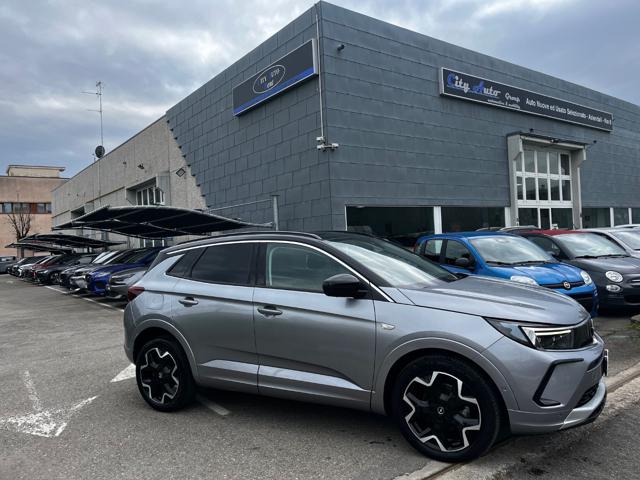OPEL Grandland Grigio scuro metallizzato