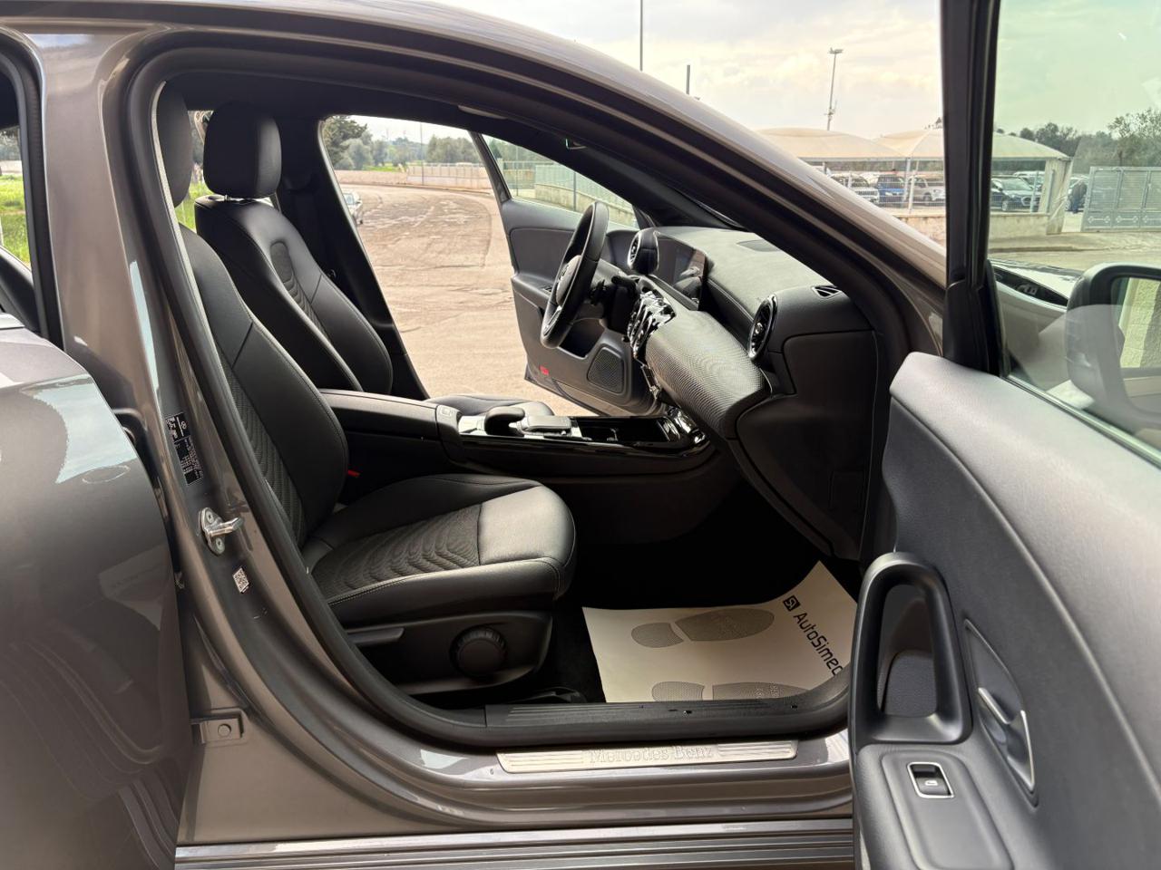 MERCEDES-BENZ A 180 d Automatic Business Extra - 9