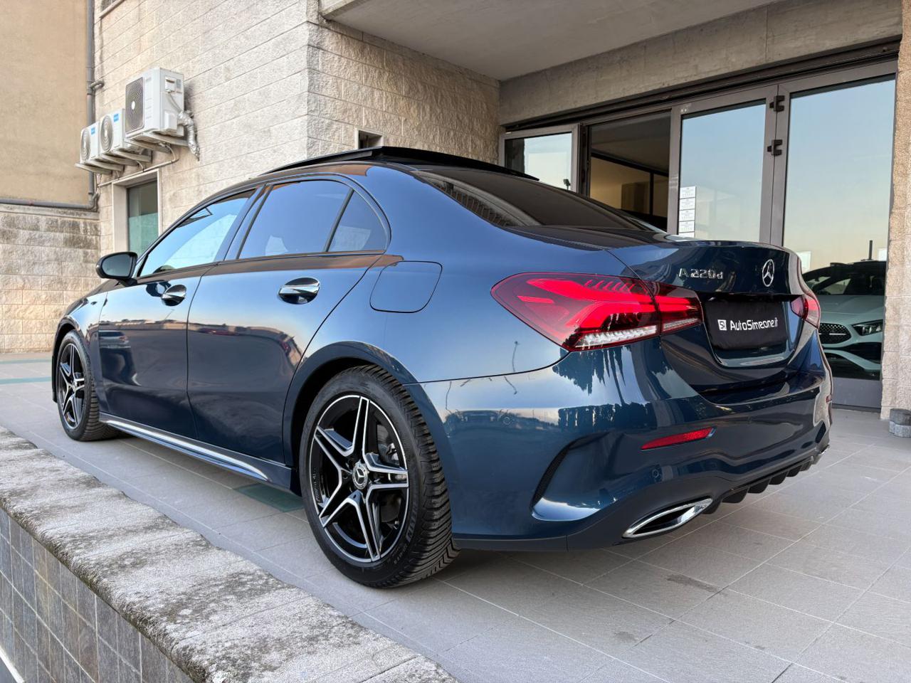 MERCEDES-BENZ A 220 d Automatic Premium Sedan TETTO-PACK NIGHT - 7