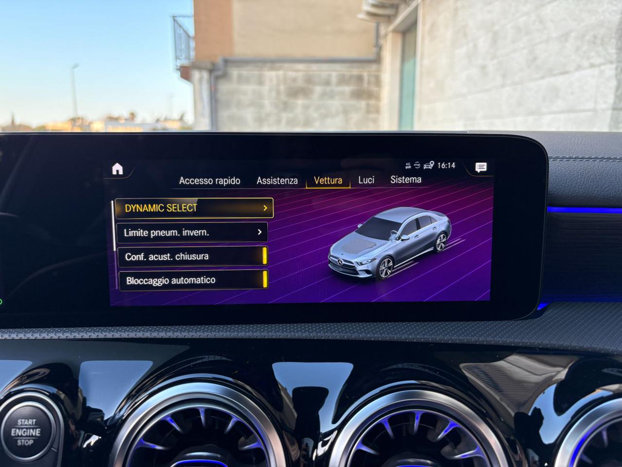 MERCEDES-BENZ A 220 d Automatic Premium Sedan TETTO-PACK NIGHT - 29