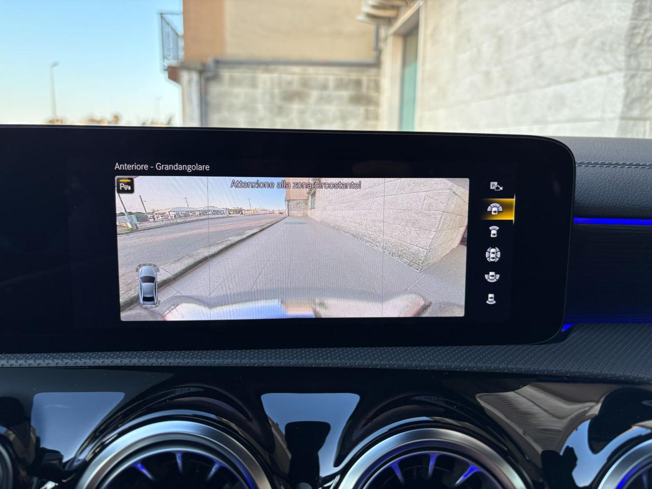 MERCEDES-BENZ A 220 d Automatic Premium Sedan TETTO-PACK NIGHT - 36